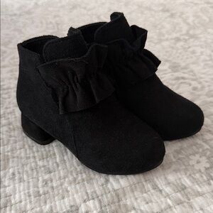 Black Toddler Girls Ankle Boots with Ruffle Detail